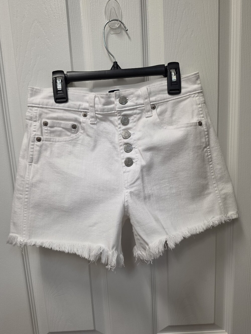 Womens GAP White Frayed Hem Denim Shorts with Button Fly, Size 0, (25) High Rise